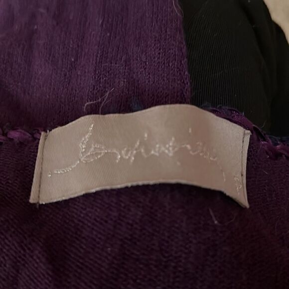 One of a kind beautiful lightweight purple pullover, appliqué and lace - Picture 6 of 7
